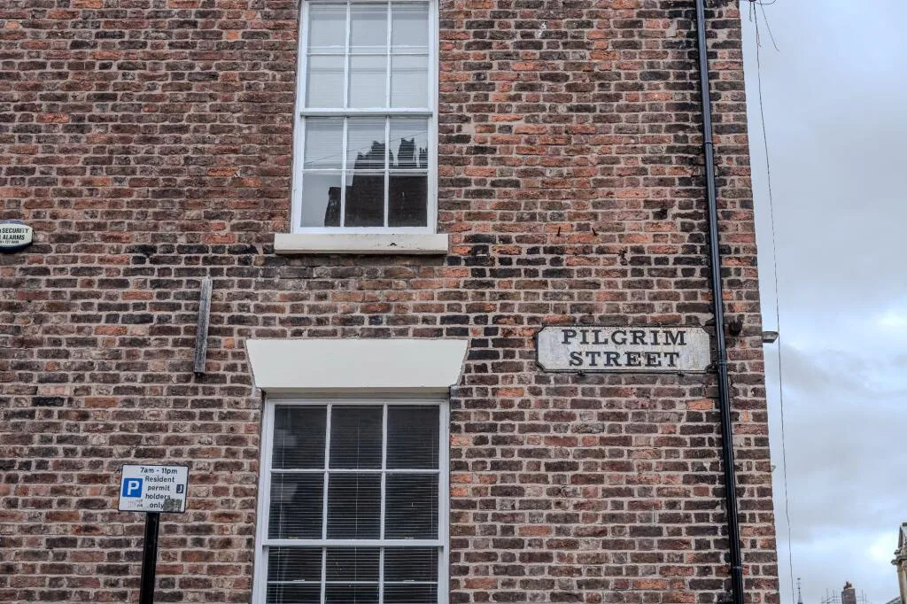 6 bedroom detached house for rent