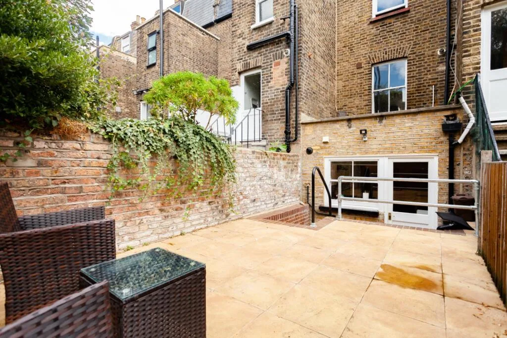1 bedroom apartment for rent