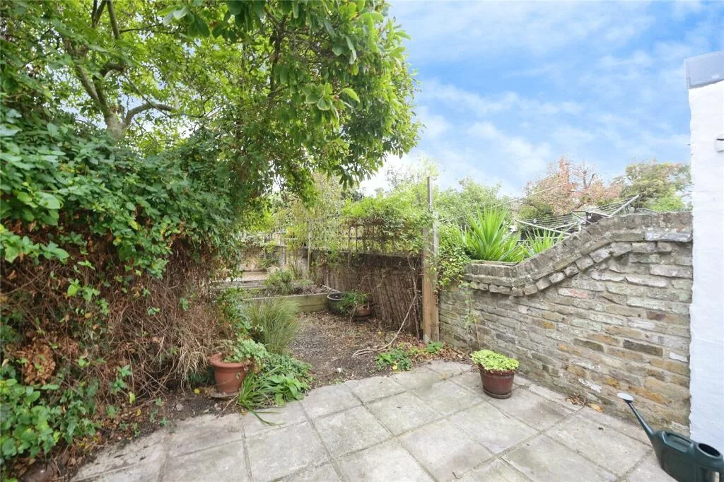 2 bedroom terraced house for rent
