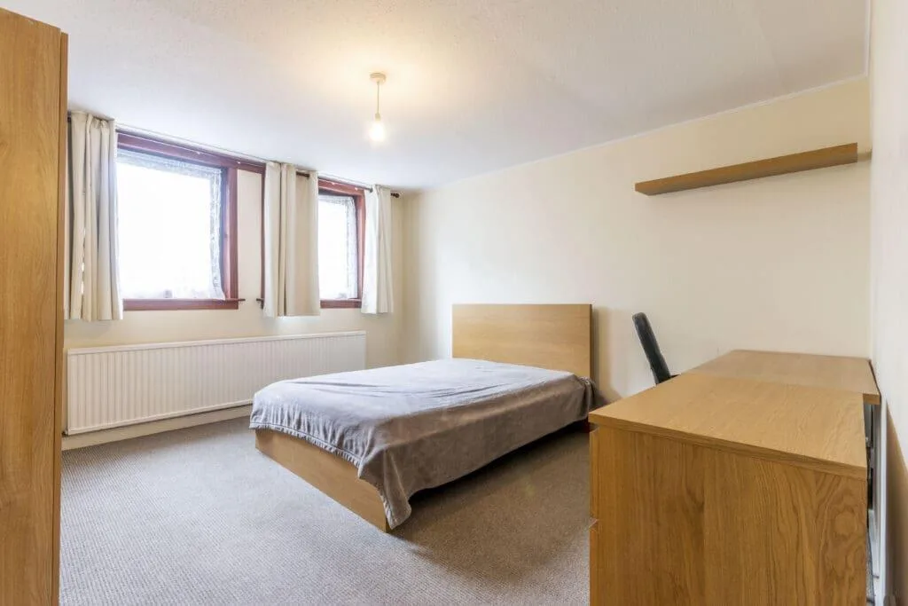 3 bedroom flat for rent