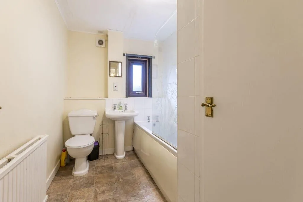 3 bedroom flat for rent
