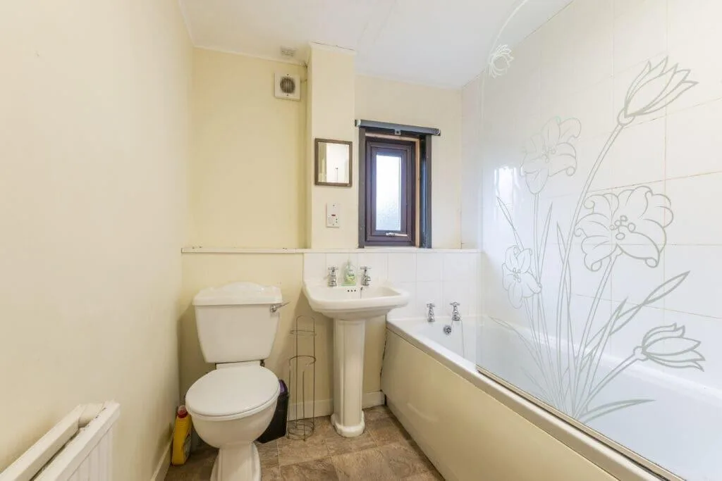 3 bedroom flat for rent