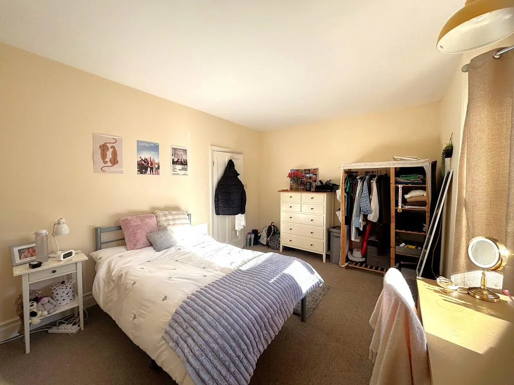 4 bedroom house for rent