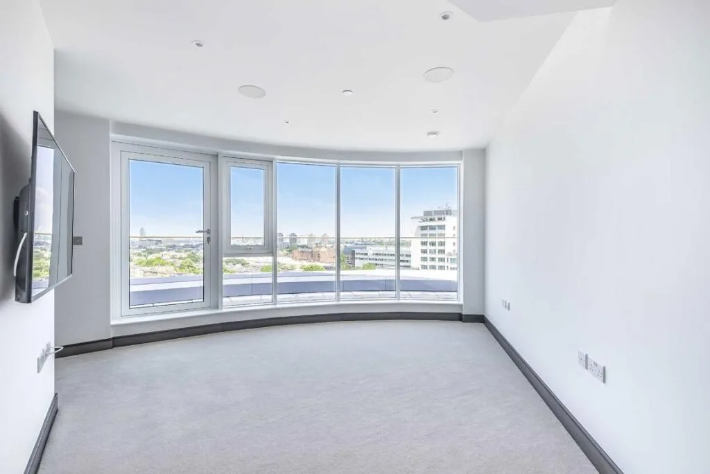 3 bedroom flat for rent