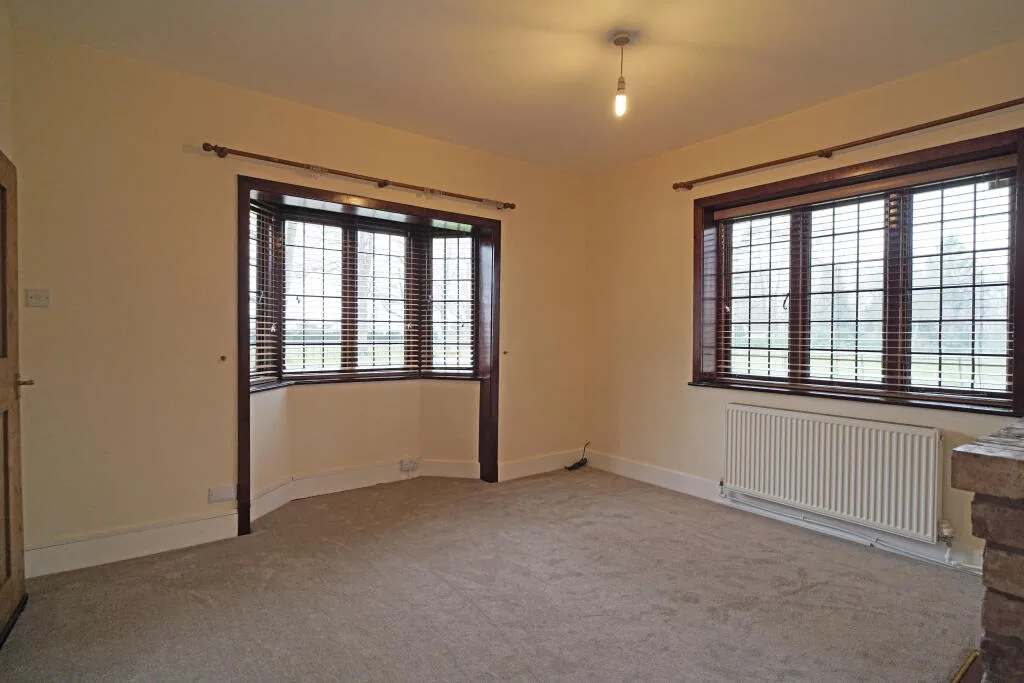 2 bedroom detached house for rent