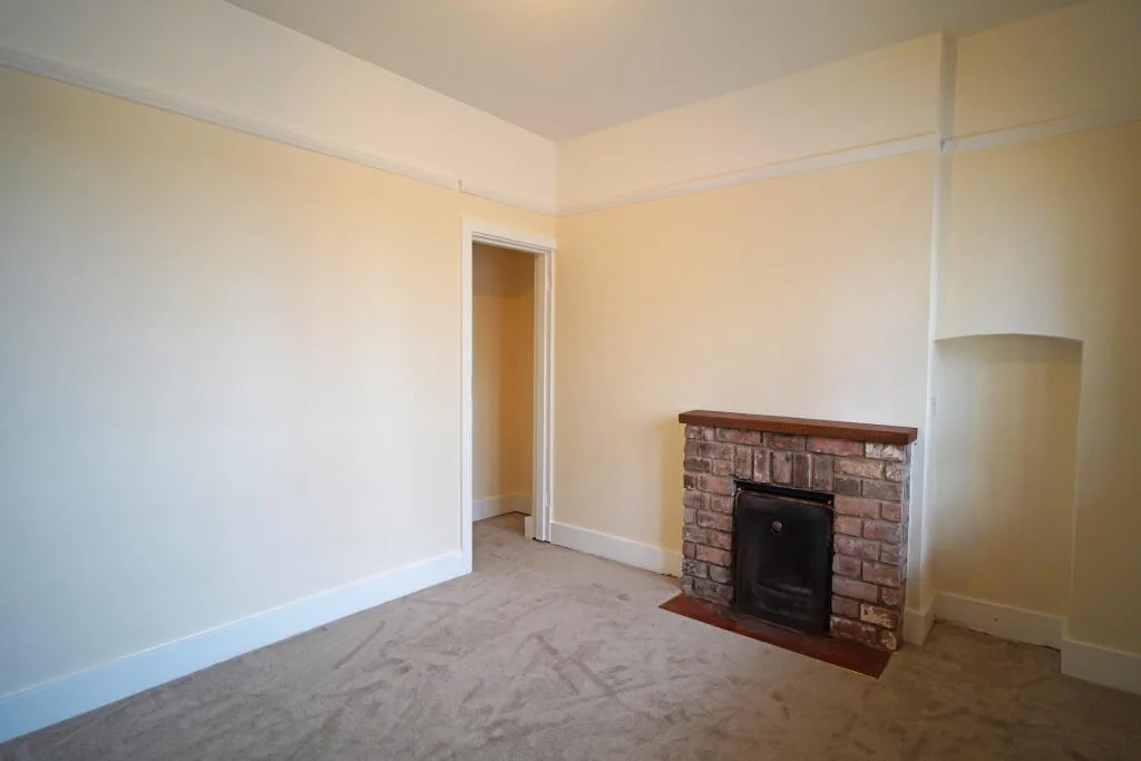 2 bedroom detached house for rent