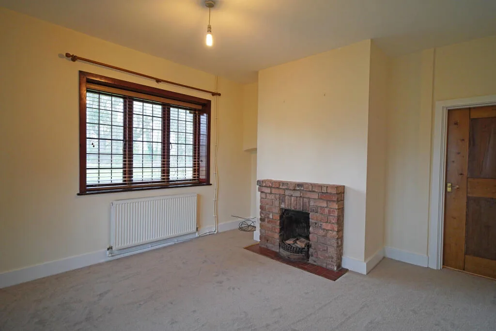 2 bedroom detached house for rent