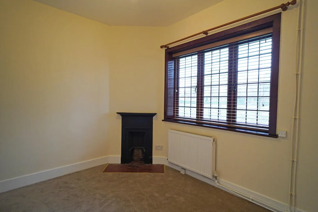 2 bedroom detached house for rent