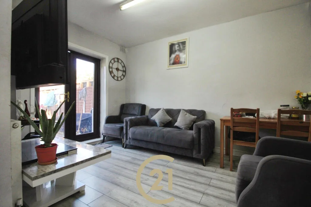 4 bedroom house for rent
