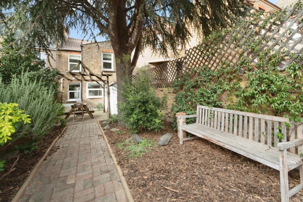 2 bedroom terraced house for rent