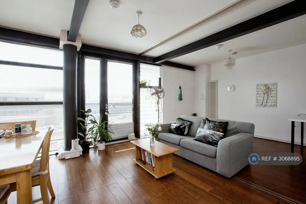 3 bedroom flat for rent
