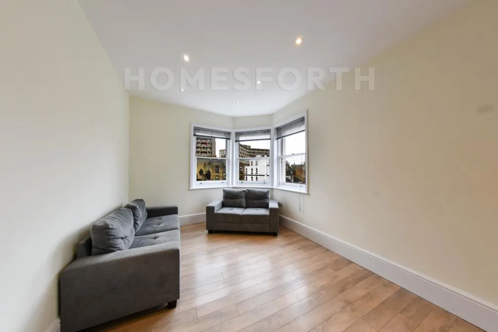 2 bedroom maisonette for rent