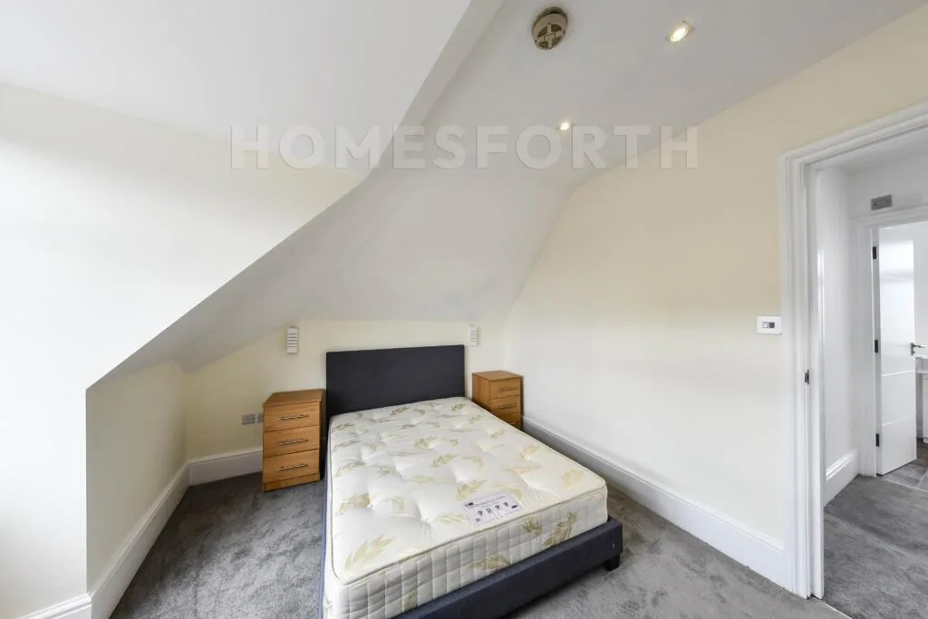 2 bedroom maisonette for rent