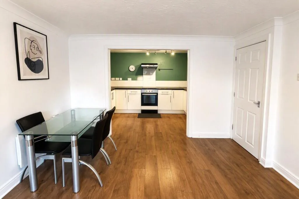 2 bedroom apartment for rent