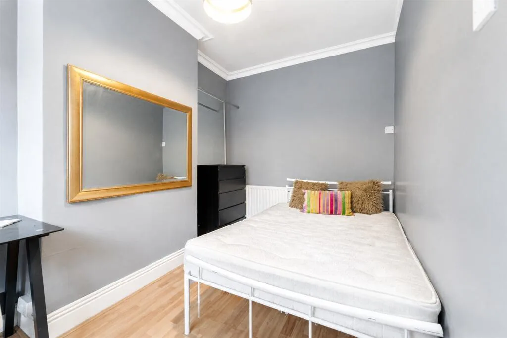 4 bedroom terraced house for rent