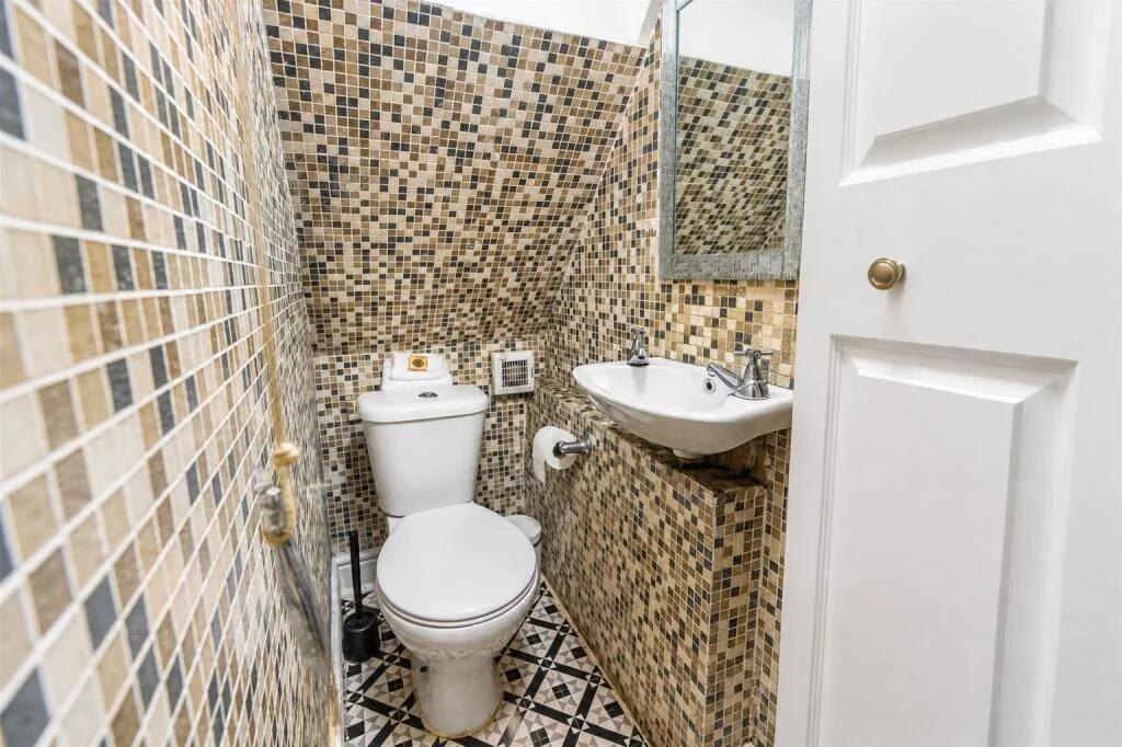 4 bedroom terraced house for rent