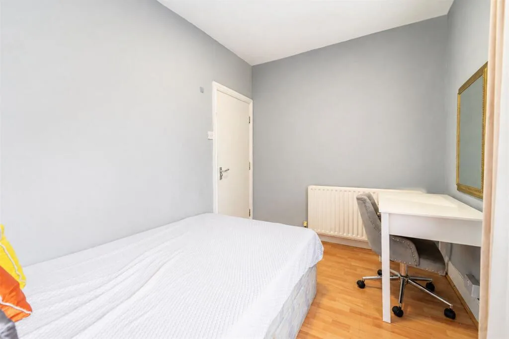 4 bedroom terraced house for rent