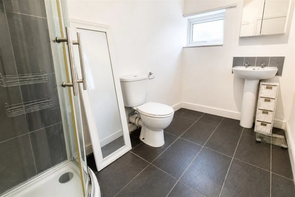 4 bedroom house for rent