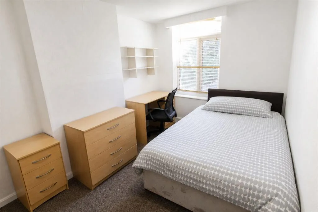 4 bedroom house for rent