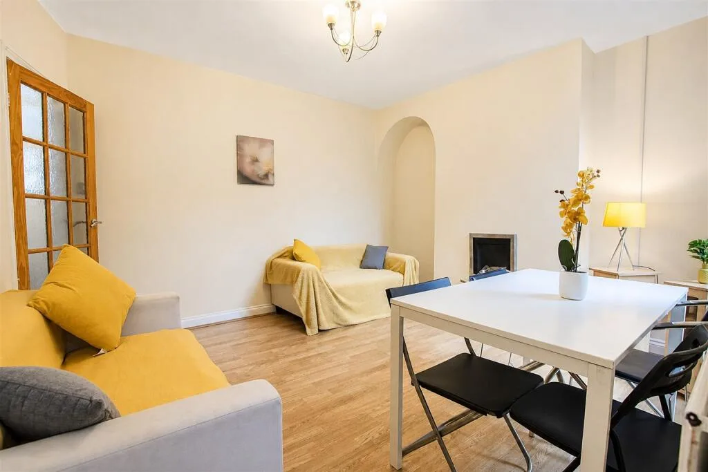 4 bedroom house for rent