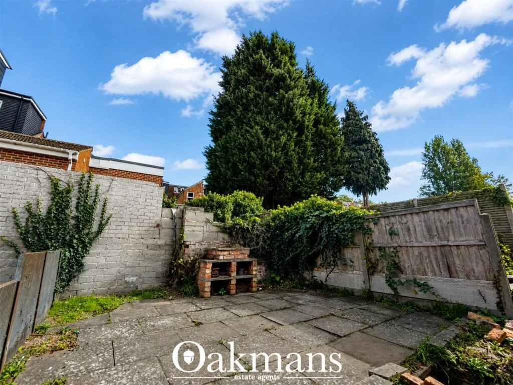 6 bedroom house for rent
