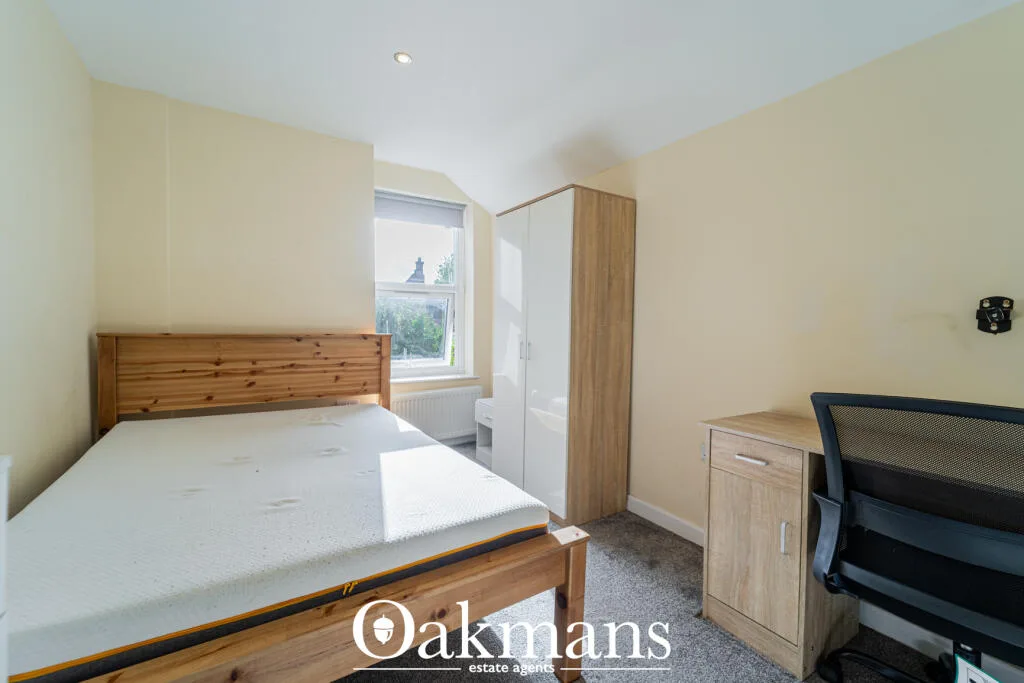 5 bedroom house for rent