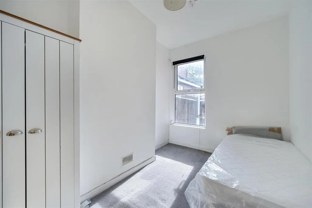 4 bedroom terraced house for rent