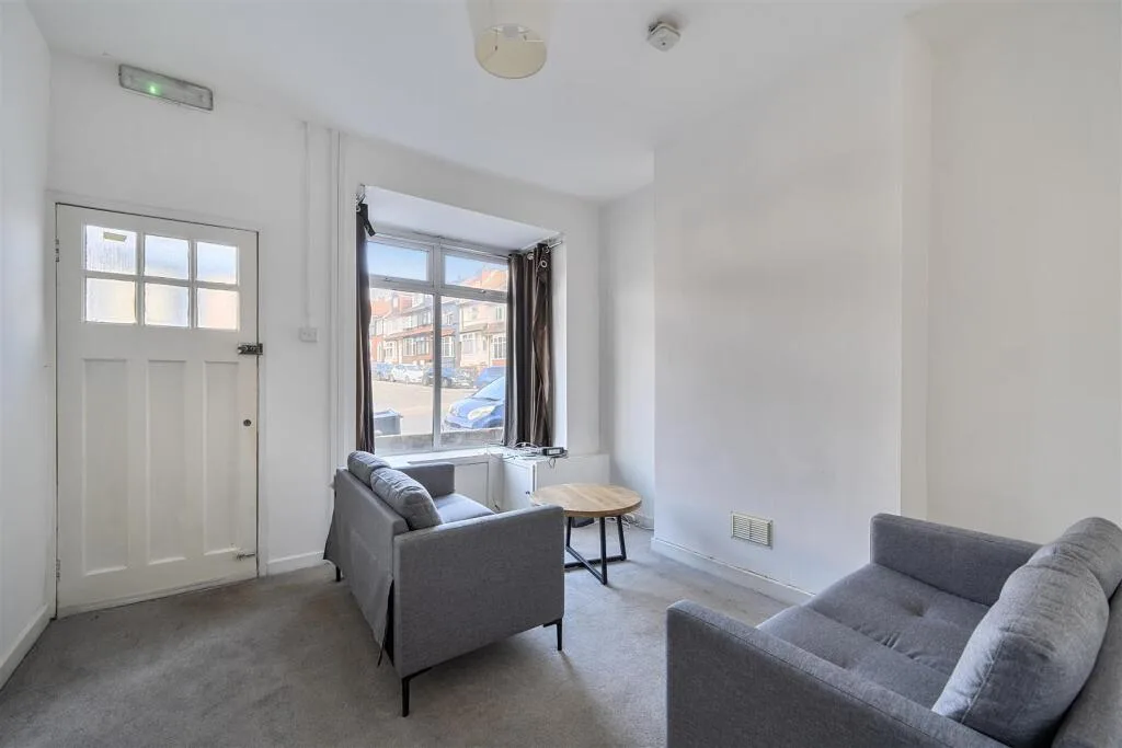 4 bedroom terraced house for rent