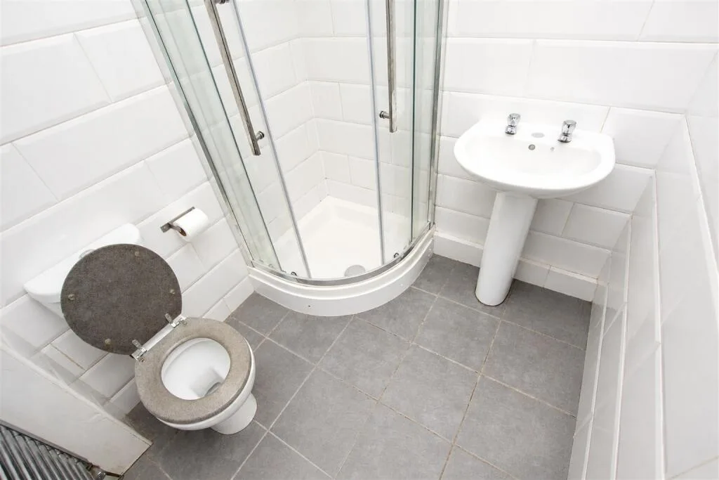 5 bedroom apartment for rent