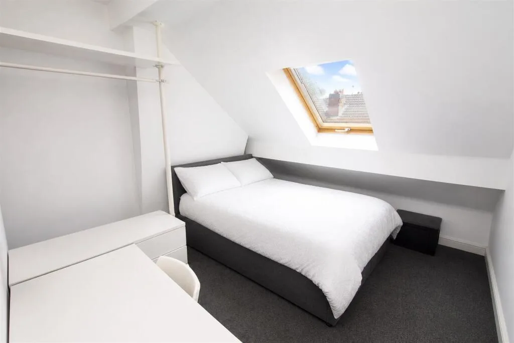 5 bedroom apartment for rent