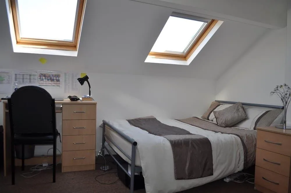 7 bedroom house for rent