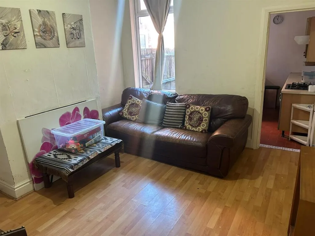 2 bedroom detached house for rent