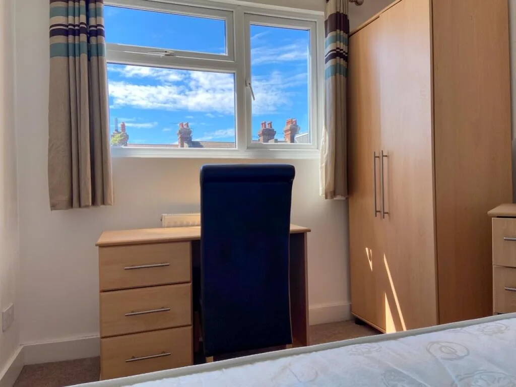 7 bedroom terraced house for rent