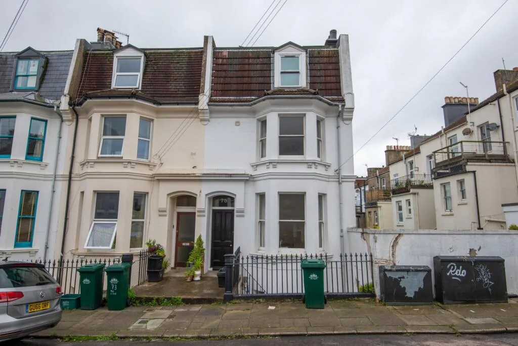 7 bedroom terraced house for rent