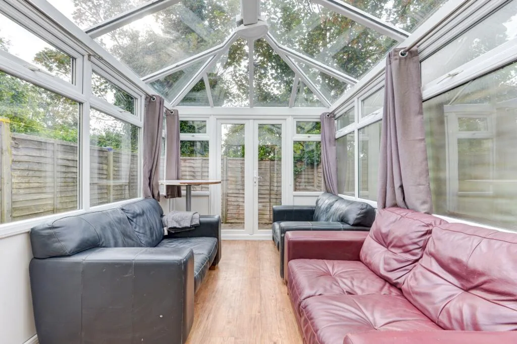 7 bedroom terraced house for rent
