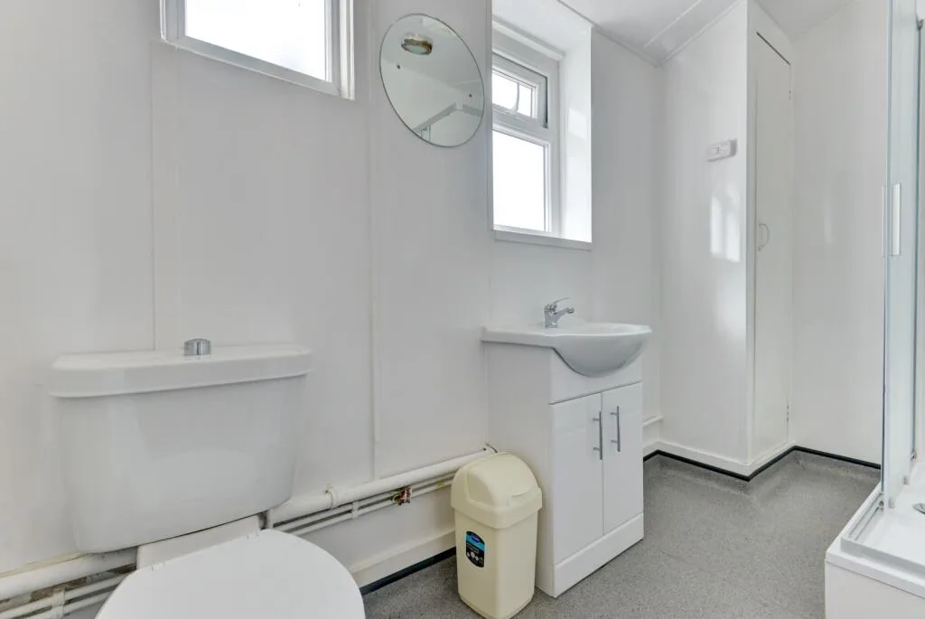 7 bedroom terraced house for rent