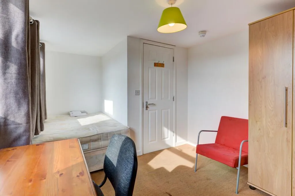 7 bedroom terraced house for rent