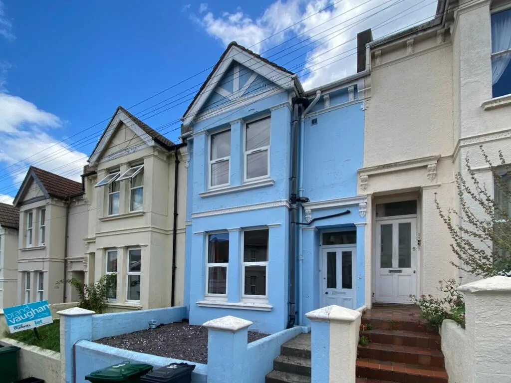7 bedroom terraced house for rent