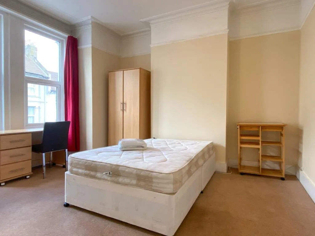 7 bedroom terraced house for rent