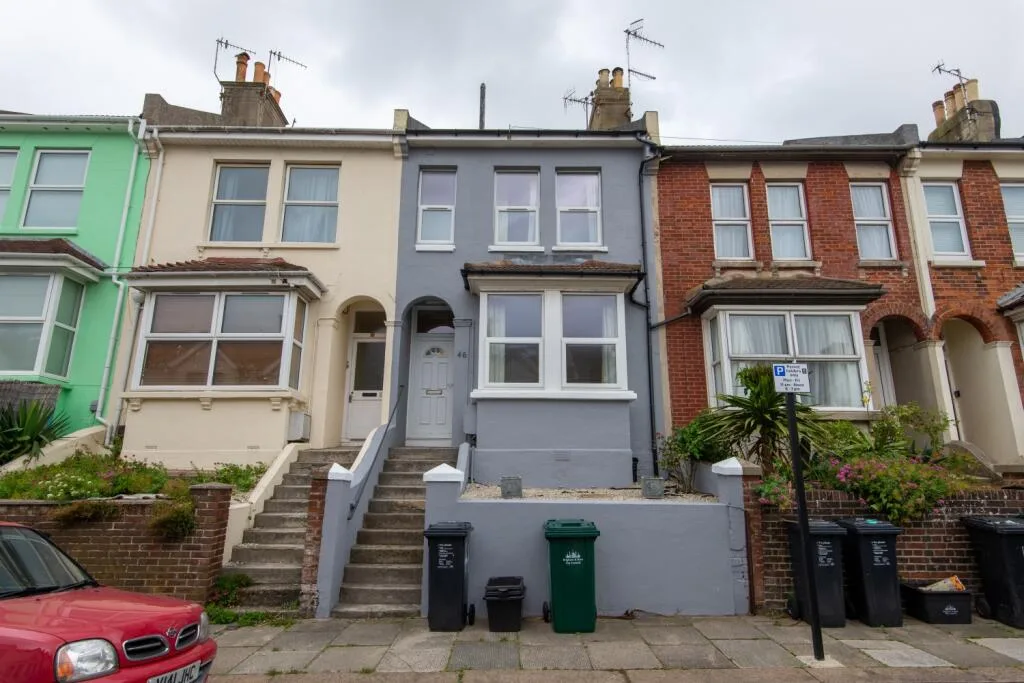7 bedroom terraced house for rent