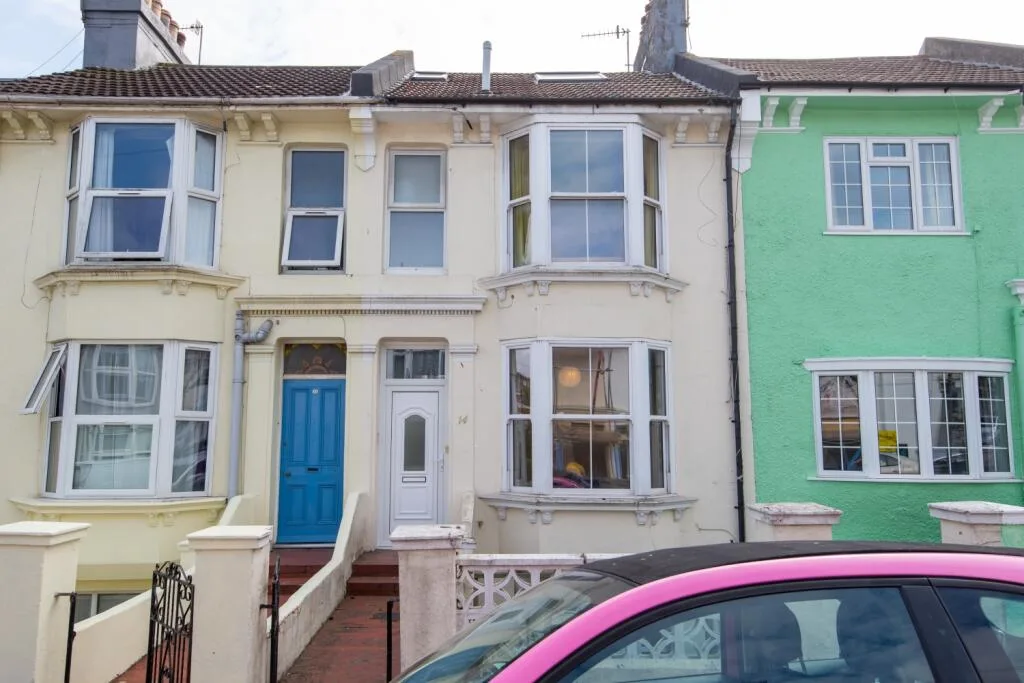 7 bedroom terraced house for rent
