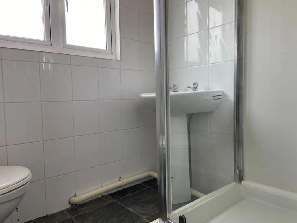 8 bedroom terraced house for rent