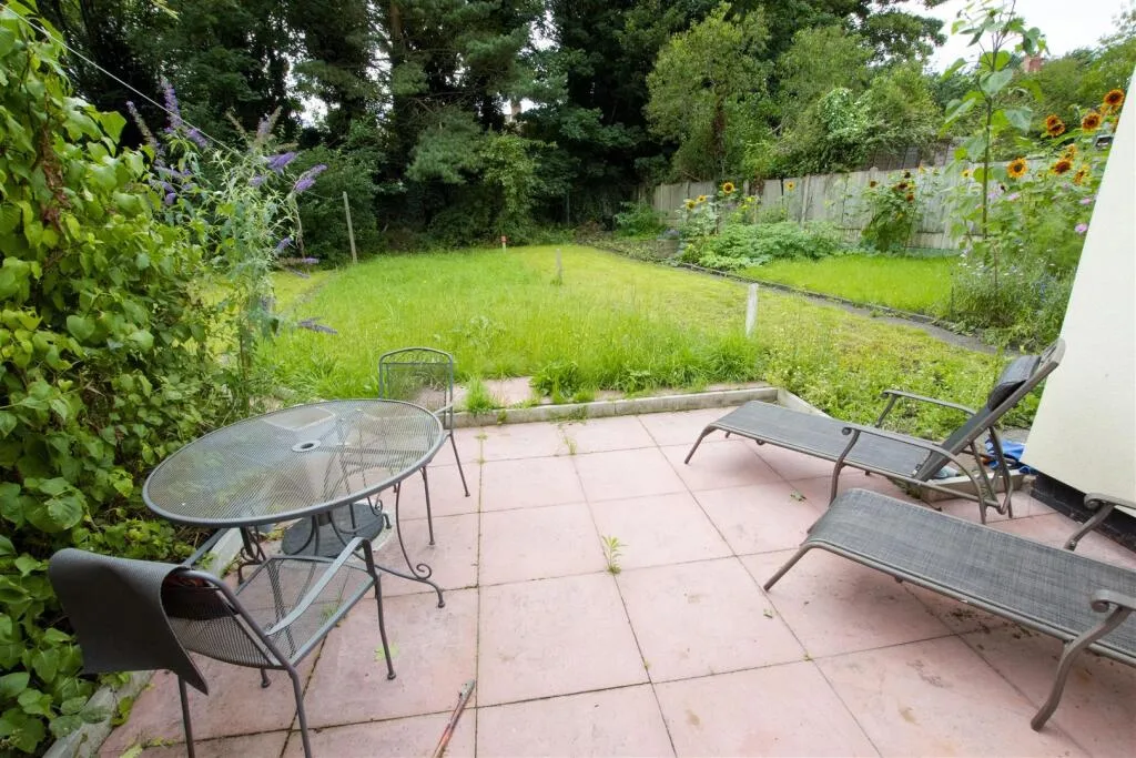 5 bedroom apartment for rent