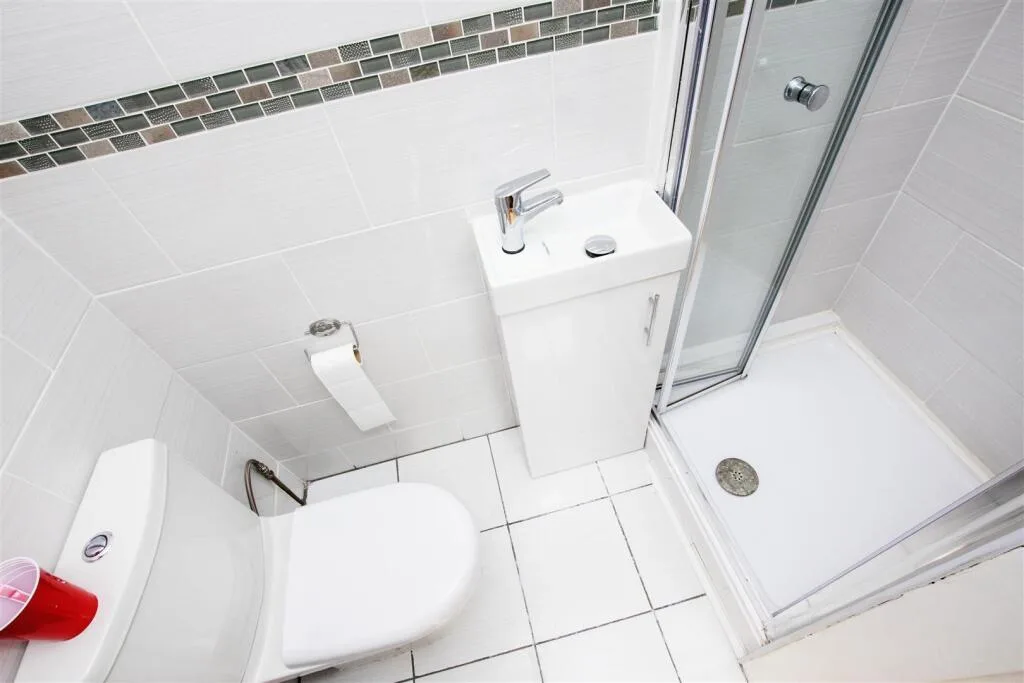 5 bedroom apartment for rent
