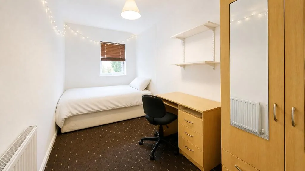 6 bedroom terraced house for rent