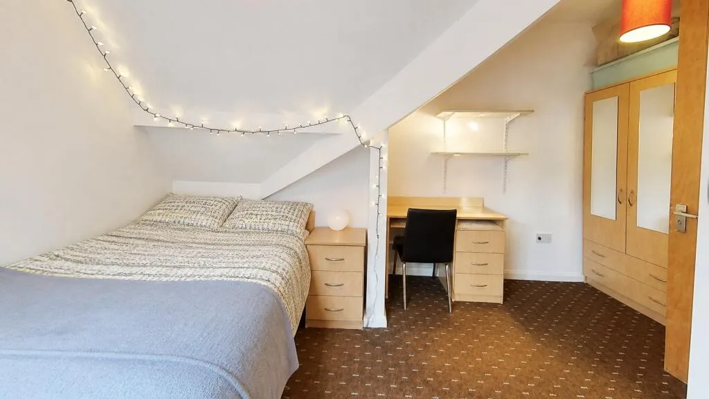 6 bedroom terraced house for rent