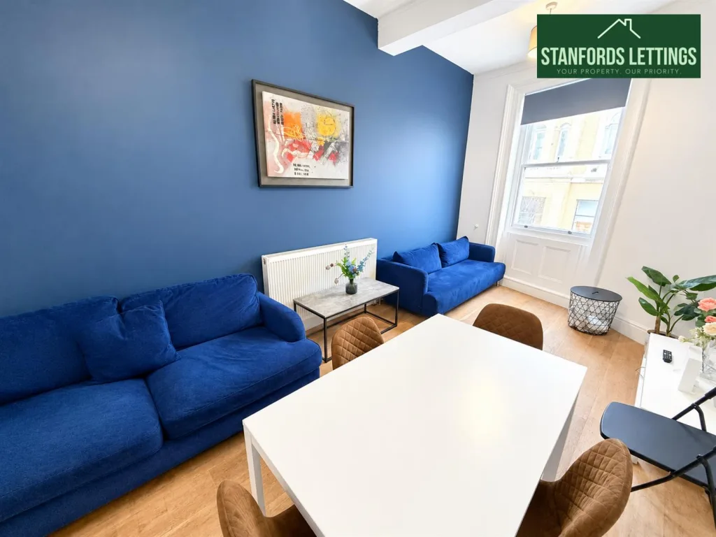 1 bedroom maisonette for rent