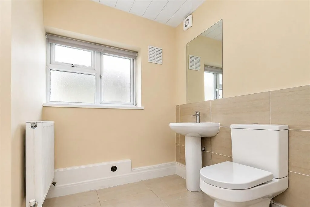 5 bedroom house for rent