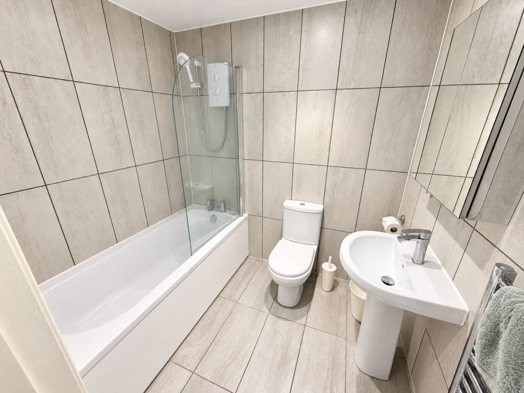 2 bedroom flat for rent