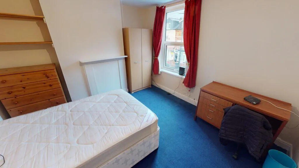 5 bedroom house for rent